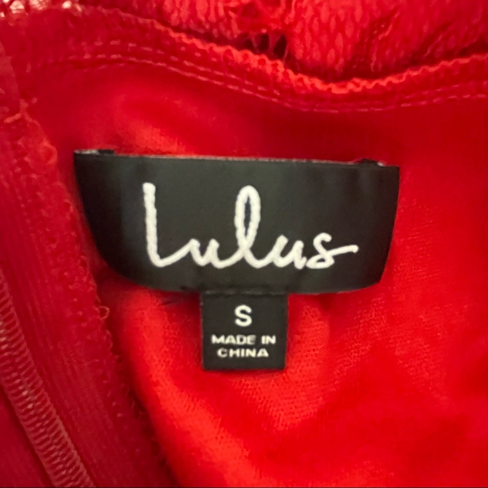 LULU’S NWT SECRET KISS RED LACE LONG SLEEVE DRESS SMALL - Picture 6 of 9